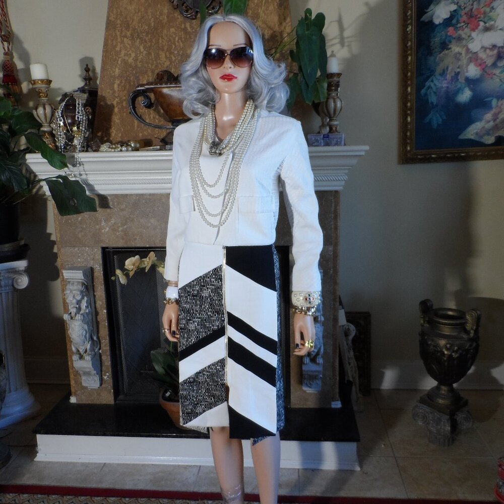 Roland Mouret Black & Ivory Textured Printed Skirt & Jacket Set SIze US 4/6